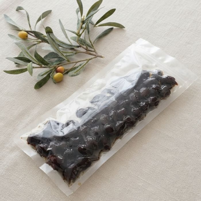 Olive Pures Black Olives 250 g with olives, water, and sea salt